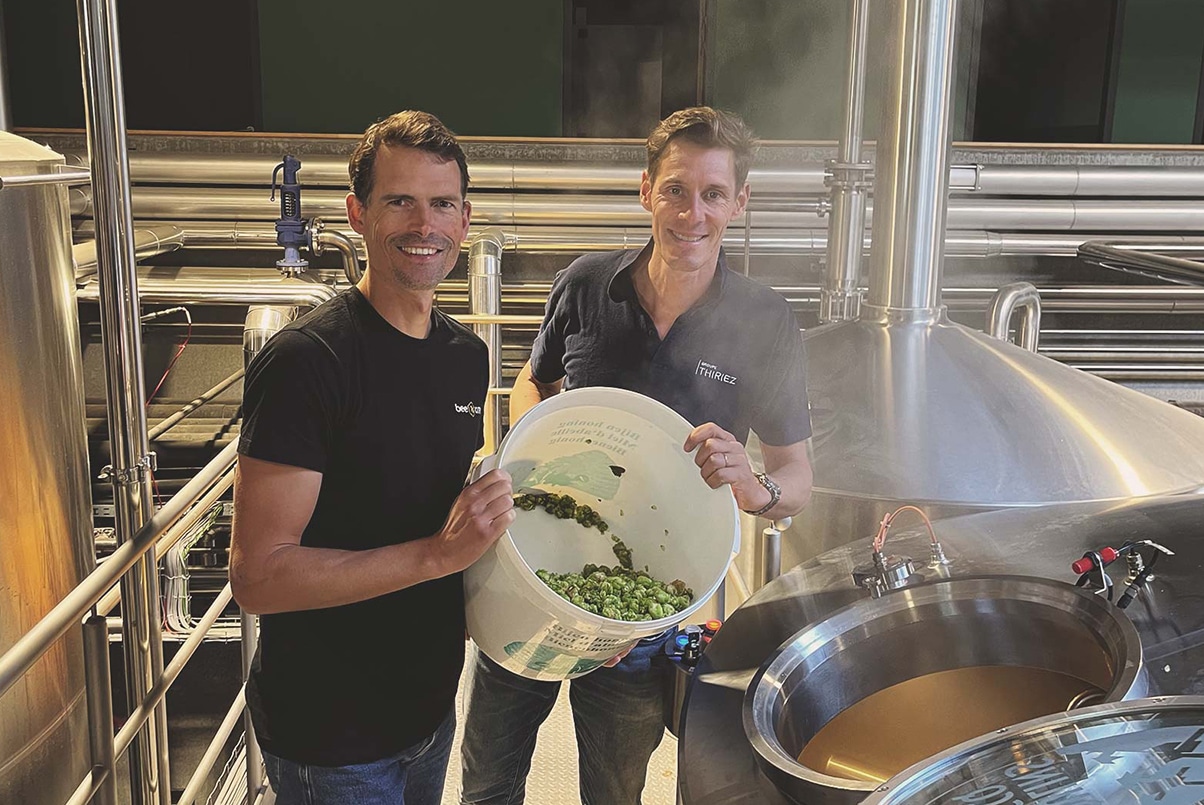 Brassage de bière artisanale en équipe